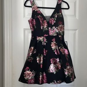 Floral Homecoming/part/event dress